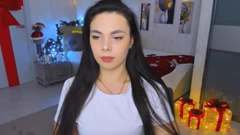 Snapshot of unforgettablestarfall chatting on 25, 12, 2024 Patricia online show from 25, 12, 2024