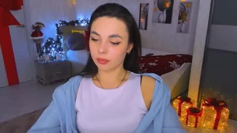 Snapshot of unforgettablestarfall chatting on 25, 12, 2024 Patricia online show from 25, 12, 2024