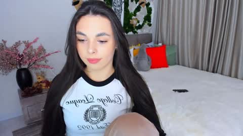 Snapshot of unforgettablestarfall chatting on 27, 12, 2024 Patricia online show from 27, 12, 2024