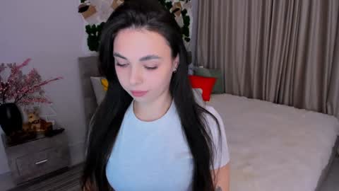 Snapshot of unforgettablestarfall chatting on 9, 1, 2025 Patricia online show from 9, 1, 2025