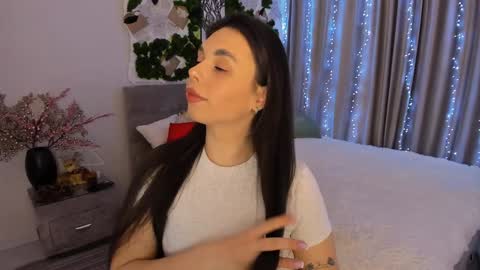 Snapshot of unforgettablestarfall chatting on 14, 1, 2025 Patricia online show from 14, 1, 2025