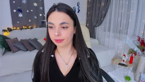 Snapshot of unforgettablestarfall chatting on 18, 1, 2025 Patricia online show from 18, 1, 2025