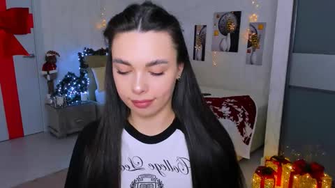 Snapshot of unforgettablestarfall chatting on 23, 1, 2025 Patricia online show from 23, 1, 2025