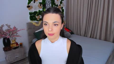 Snapshot of unforgettablestarfall chatting on 24, 1, 2025 Patricia online show from 24, 1, 2025