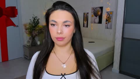 Snapshot of unforgettablestarfall chatting on 4, 2, 2025 Patricia online show from 4, 2, 2025
