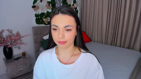 Snapshot of unforgettablestarfall chatting on 6, 2, 2025 Patricia online show from 6, 2, 2025