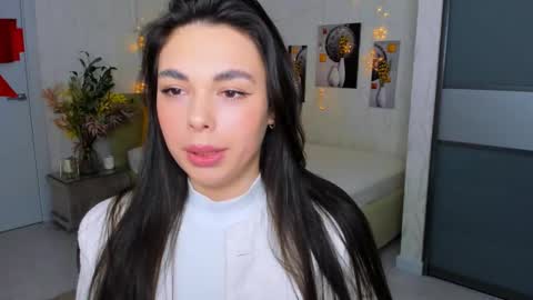 Snapshot of unforgettablestarfall chatting on 7, 2, 2025 Patricia online show from 7, 2, 2025
