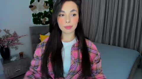 Snapshot of unforgettablestarfall chatting on 12, 2, 2025 Patricia online show from 12, 2, 2025