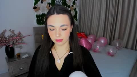 Snapshot of unforgettablestarfall chatting on 13, 2, 2025 Patricia online show from 13, 2, 2025