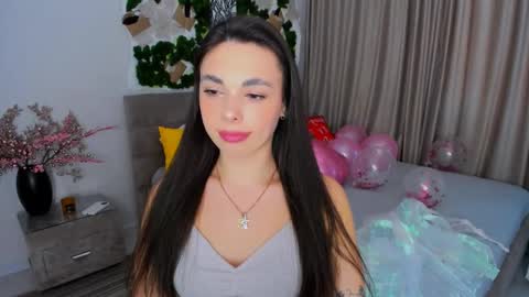 Snapshot of unforgettablestarfall chatting on 13, 2, 2025 Patricia online show from 13, 2, 2025