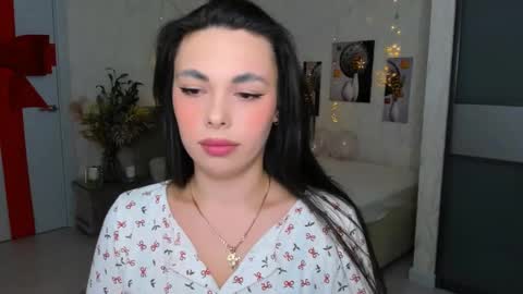 Snapshot of unforgettablestarfall chatting on 14, 2, 2025 Patricia online show from 14, 2, 2025