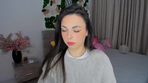 Snapshot of unforgettablestarfall chatting on 16, 2, 2025 Patricia online show from 16, 2, 2025