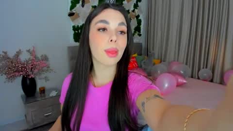 Snapshot of unforgettablestarfall chatting on 19, 2, 2025 Patricia online show from 19, 2, 2025