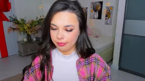 Snapshot of unforgettablestarfall chatting on 24, 2, 2025 Patricia online show from 24, 2, 2025