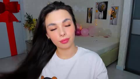 Snapshot of unforgettablestarfall chatting on 26, 2, 2025 Patricia online show from 26, 2, 2025