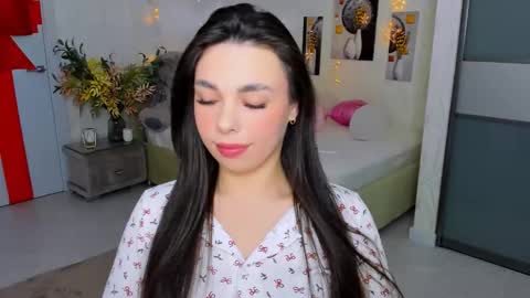 Snapshot of unforgettablestarfall chatting on 28, 2, 2025 Patricia online show from 28, 2, 2025