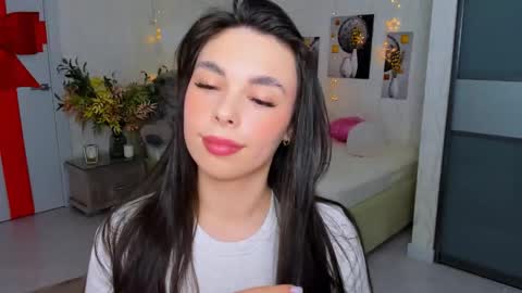 Snapshot of unforgettablestarfall chatting on 28, 2, 2025 Patricia online show from 28, 2, 2025