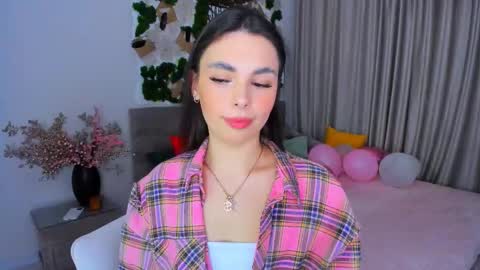 Snapshot of unforgettablestarfall chatting on 3, 3, 2025 Patricia online show from 3, 3, 2025