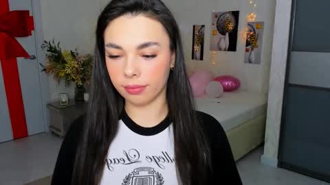 Snapshot of unforgettablestarfall chatting on 3, 3, 2025 Patricia online show from 3, 3, 2025