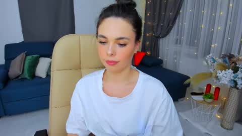 Snapshot of unforgettablestarfall chatting on 11, 3, 2025 Patricia online show from 11, 3, 2025