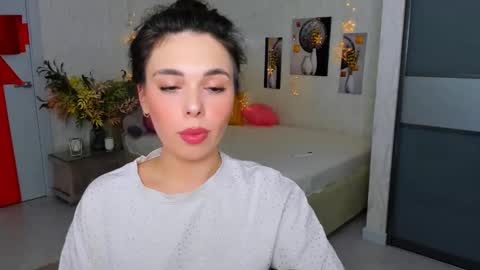 Snapshot of unforgettablestarfall chatting on 12, 3, 2025 Patricia online show from 12, 3, 2025