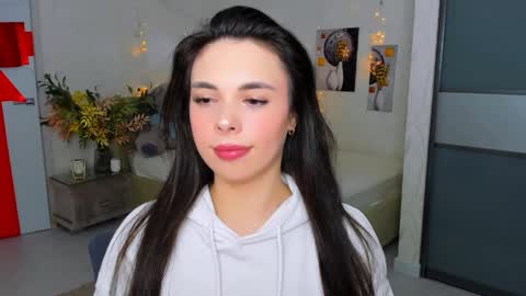 Snapshot of unforgettablestarfall chatting on 12, 3, 2025 Patricia online show from 12, 3, 2025