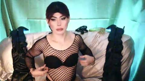 MISS ANNA online show from 12, 6, 2026