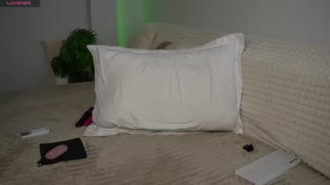 Ksenia Pterson online show from 14, 6, 2026
