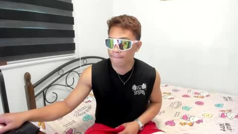urfucker_vinz online show from 19, 6, 2026