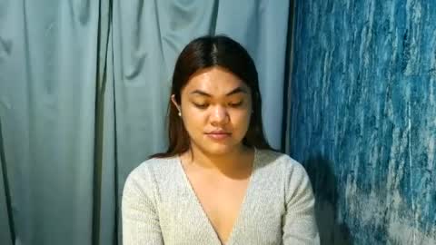 urhottie_bella online show from 18, 6, 2026