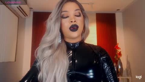 UrMajestyTyra online show from 13, 6, 2026