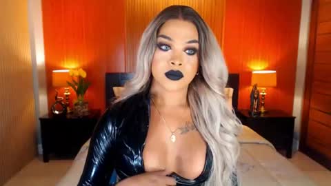 UrMajestyTyra online show from 19, 6, 2026