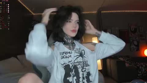 Snapshot of uwu_eva chatting on 14, 6, 2026 Eva online show from 14, 6, 2026