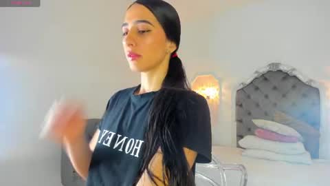 Valentina  online show from 11, 6, 2026