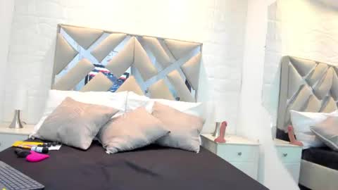 VALENTINA online show from 13, 6, 2026