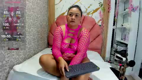 Costume lover online show from 14, 6, 2026