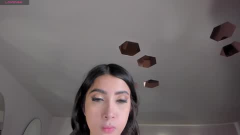 Snapshot of valeriavelvet chatting on 25, 5, 2026 Vale online show from 25, 5, 2026