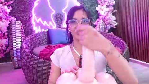 Snapshot of valery_blush chatting on 12, 6, 2026 valery_blush online show from 12, 6, 2026