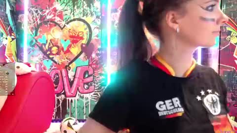  Vanessa  online show from 14, 6, 2026