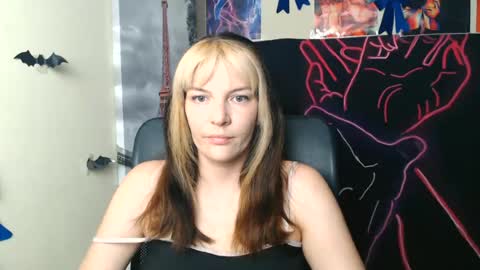 Vanessa online show from 21, 6, 2026