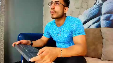 Snapshot of vans_ross chatting on 22, 6, 2026 Vans Ross online show from 22, 6, 2026