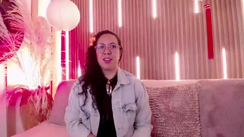 Emma Curly online show from 24, 5, 2026