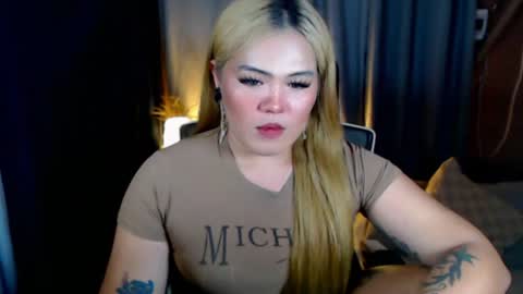 Snapshot of venus_colly chatting on 18, 7, 2026 I am Colly Your mystery girl online show from 18, 7, 2026