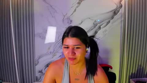 Snapshot of venusowen_ chatting on 8, 6, 2026 Venusowen online show from 8, 6, 2026