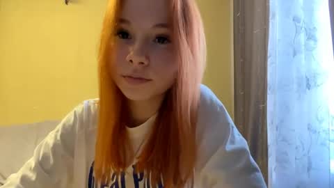 Snapshot of vertiegartrell chatting on 9, 6, 2026 Lina online show from 9, 6, 2026