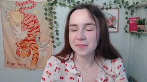veryveryvery_shy online show from 16, 6, 2026