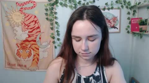 veryveryvery_shy online show from 18, 6, 2026