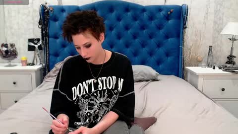 Snapshot of via_mayer chatting on 10, 5, 2026 Via online show from 10, 5, 2026