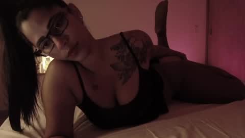 Vicky  online show from 5, 5, 2026