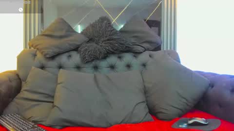 Vicky online show from 19, 6, 2026